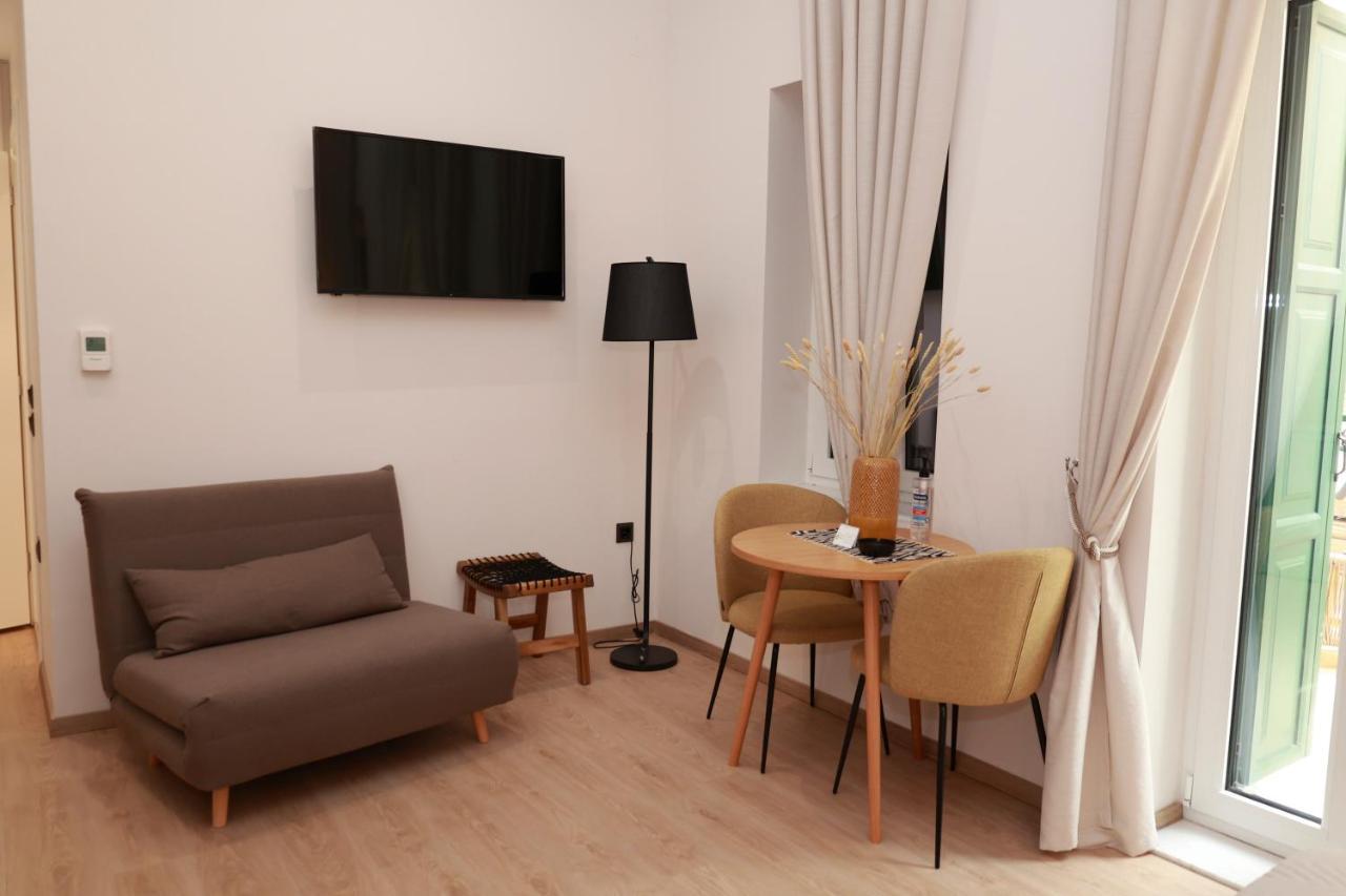 Platanos House Apartment Plomari Bagian luar foto