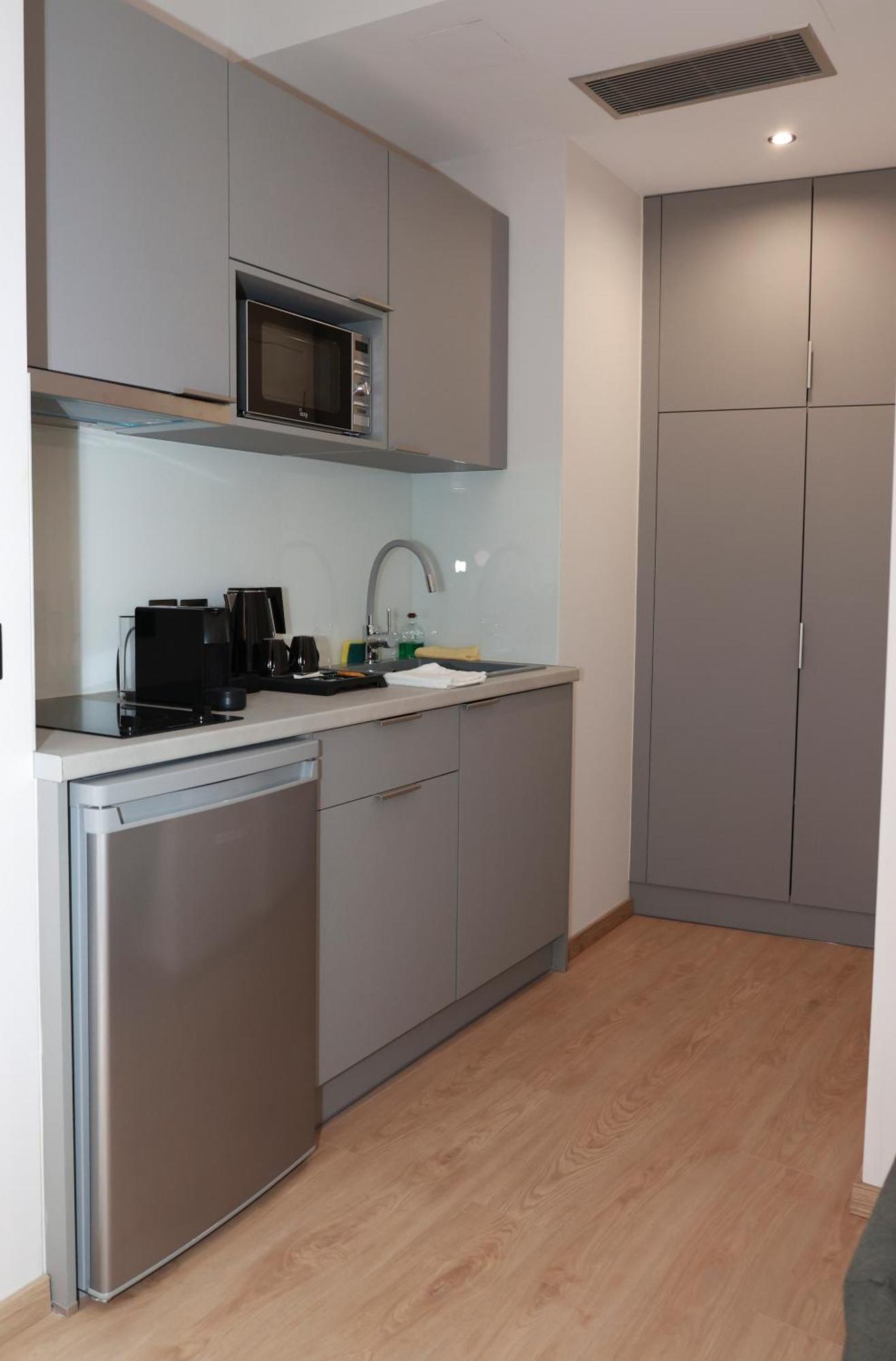 Platanos House Apartment Plomari Ruang foto